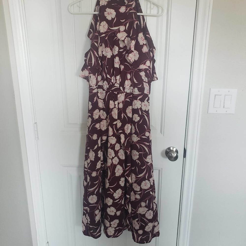 Lauren Conrad size 6 maroon floral sleeveless dress